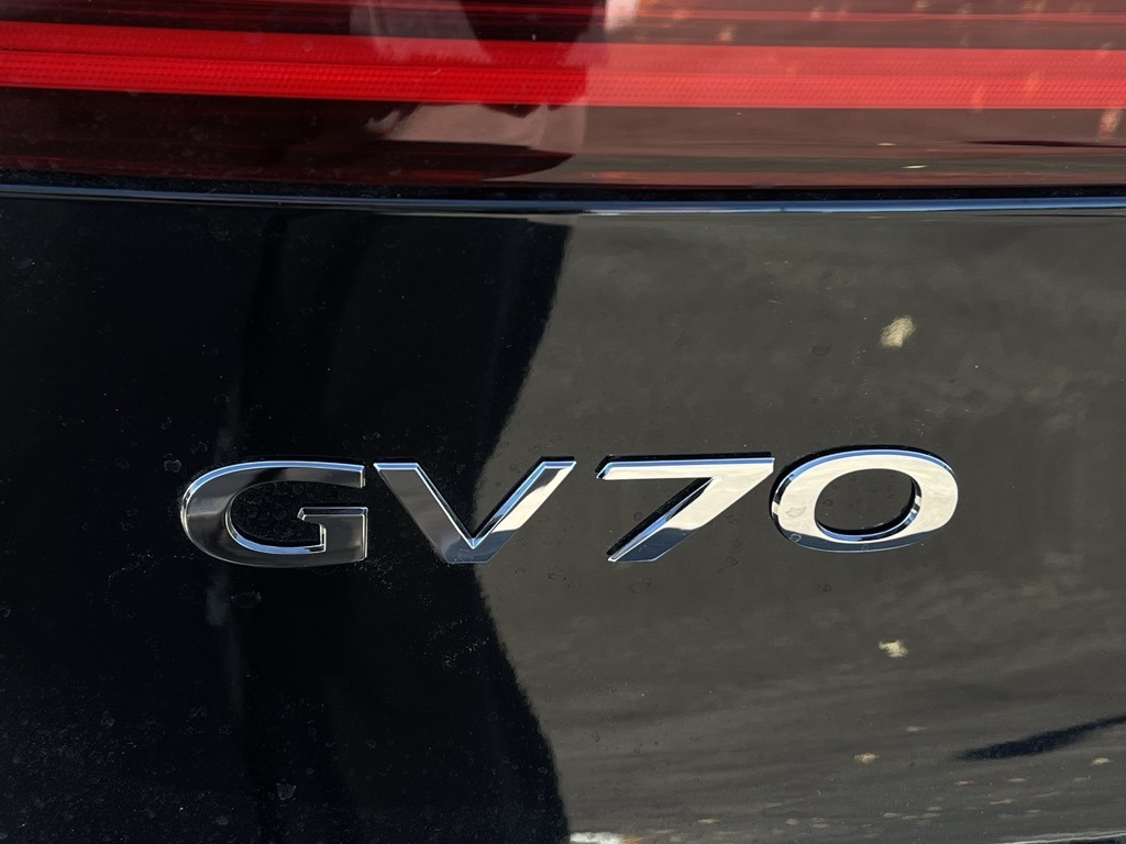 2025 Genesis GV70 3.5T Sport 7