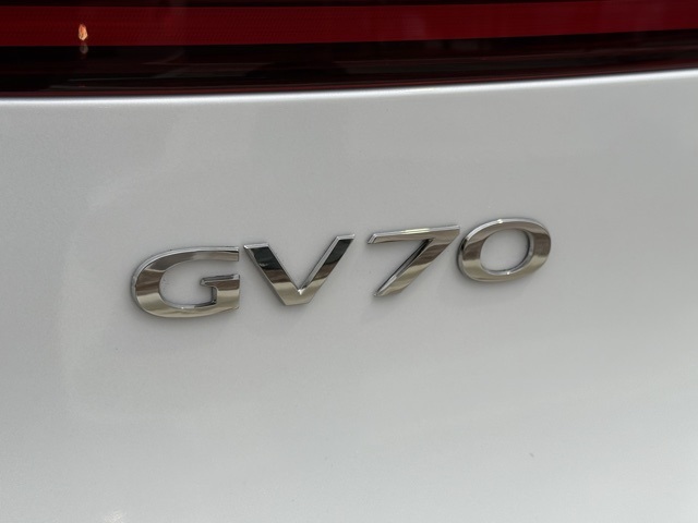 2025 Genesis GV70 2.5T 7