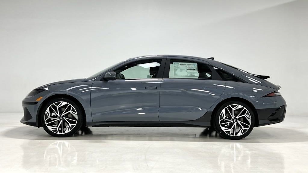 2024 Hyundai IONIQ 6 SEL 3