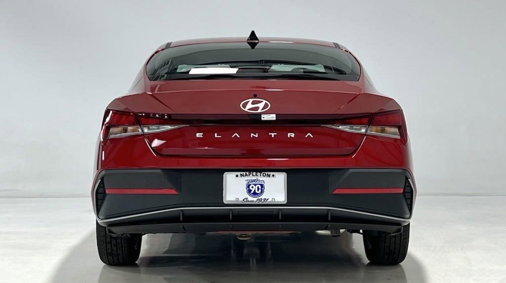 2024 Hyundai Elantra SEL 5