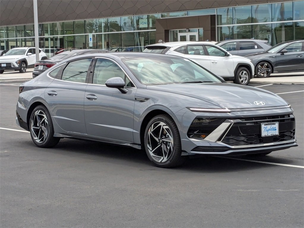 2024 Hyundai Sonata SEL 3