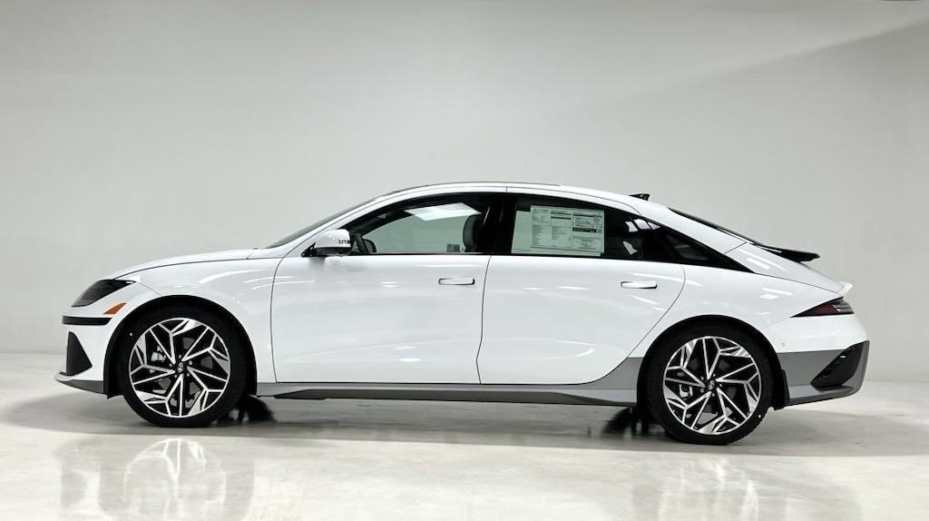 2024 Hyundai IONIQ 6 Limited 3