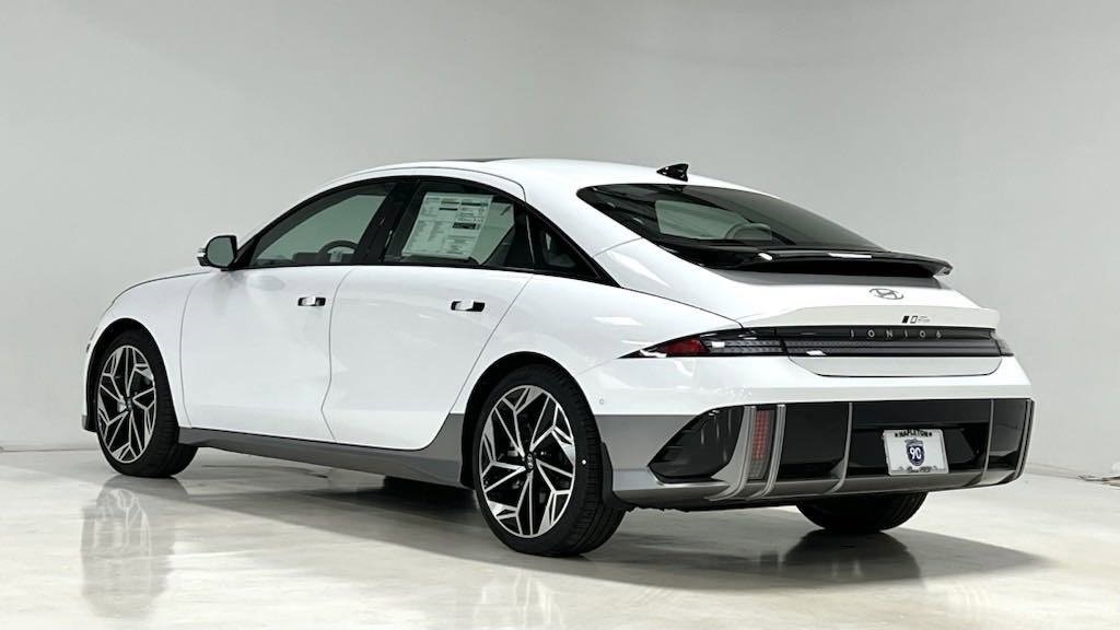 2024 Hyundai IONIQ 6 Limited 4