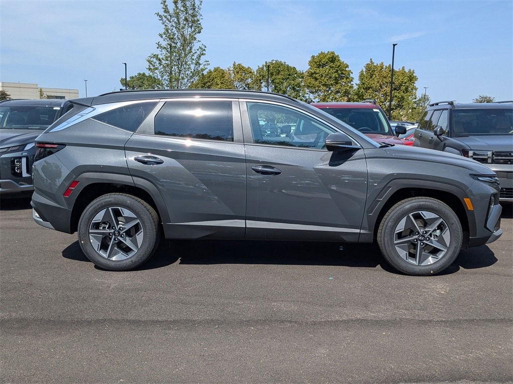 2025 Hyundai Tucson SEL 4