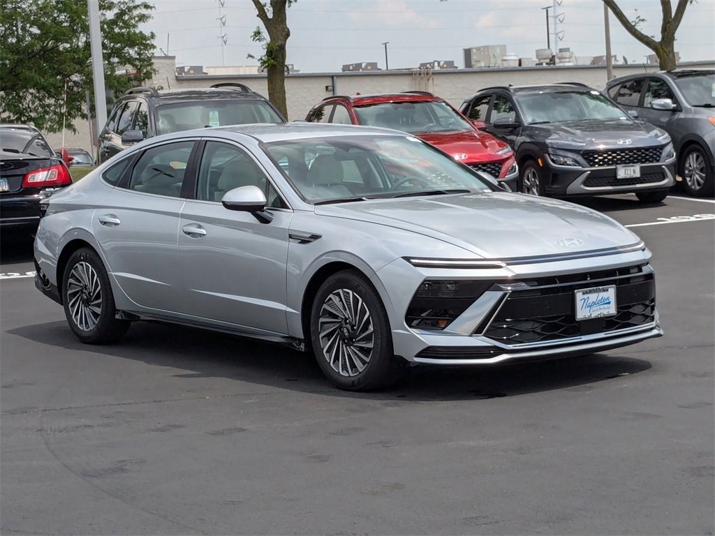 2025 Hyundai Sonata Hybrid SEL 3