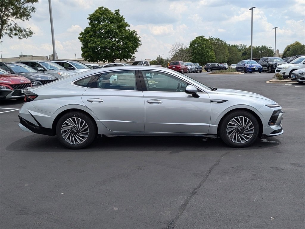 2025 Hyundai Sonata Hybrid SEL 4