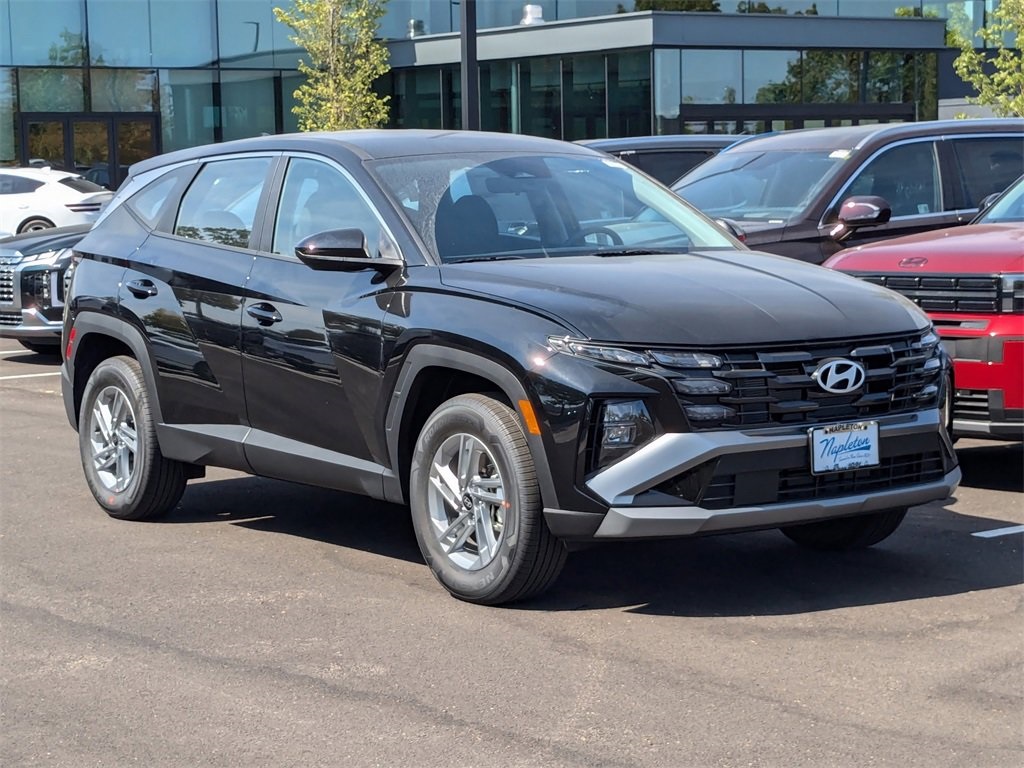 2025 Hyundai Tucson SE 3