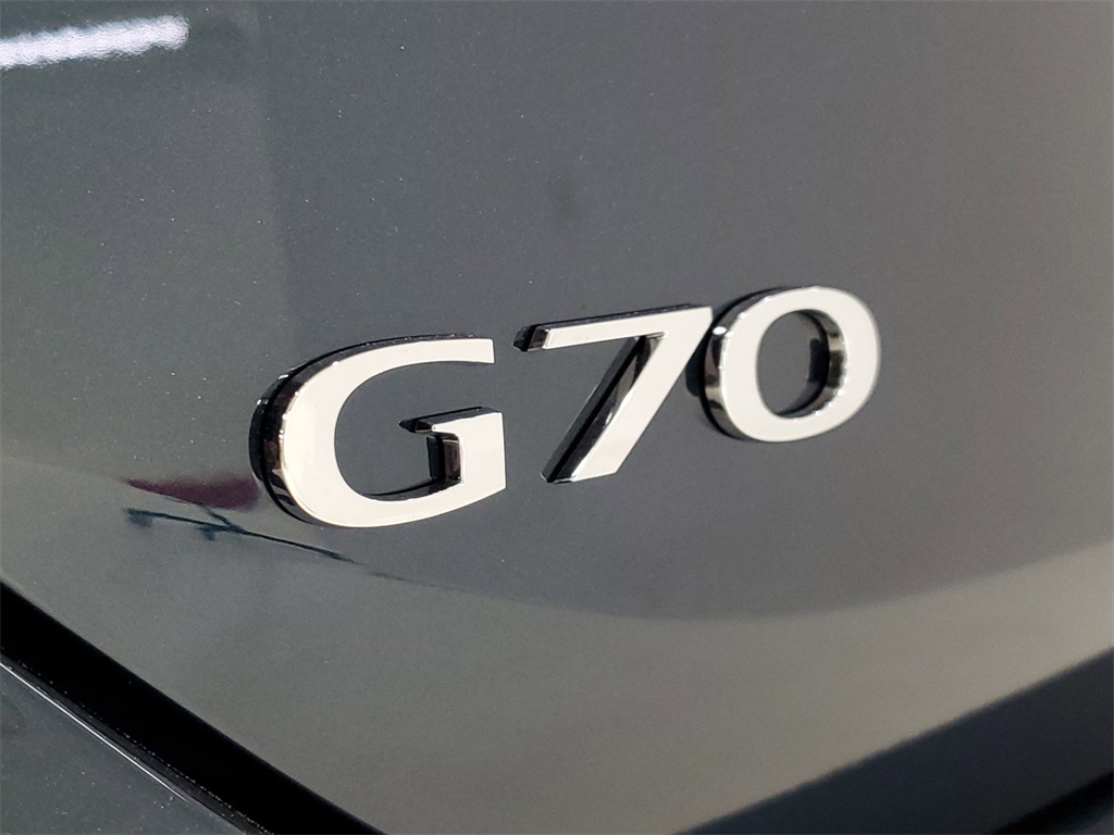2024 Genesis G70 3.3T Sport Advanced 7