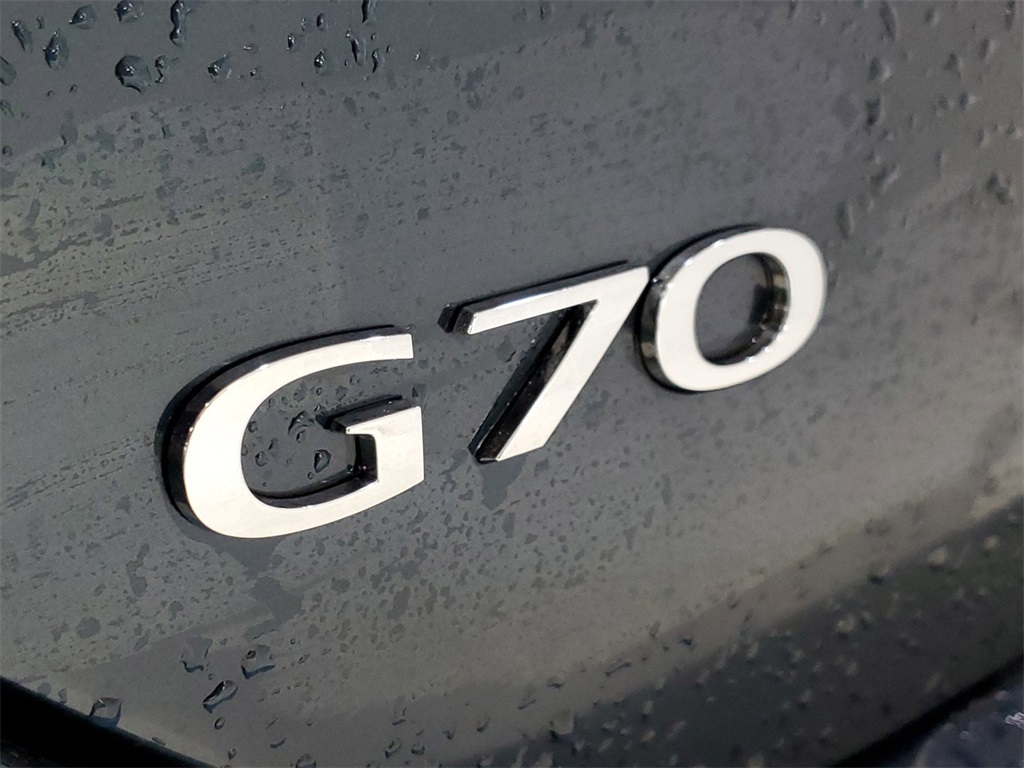 2024 Genesis G70 3.3T Sport Advanced 7
