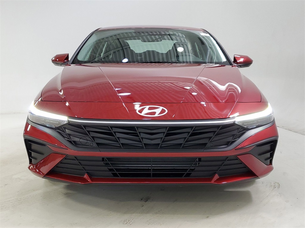 2024 Hyundai Elantra SEL 2