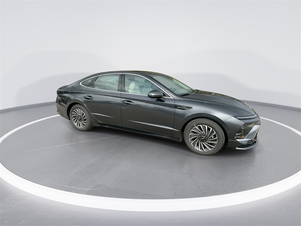 2025 Hyundai Sonata Hybrid Limited 13