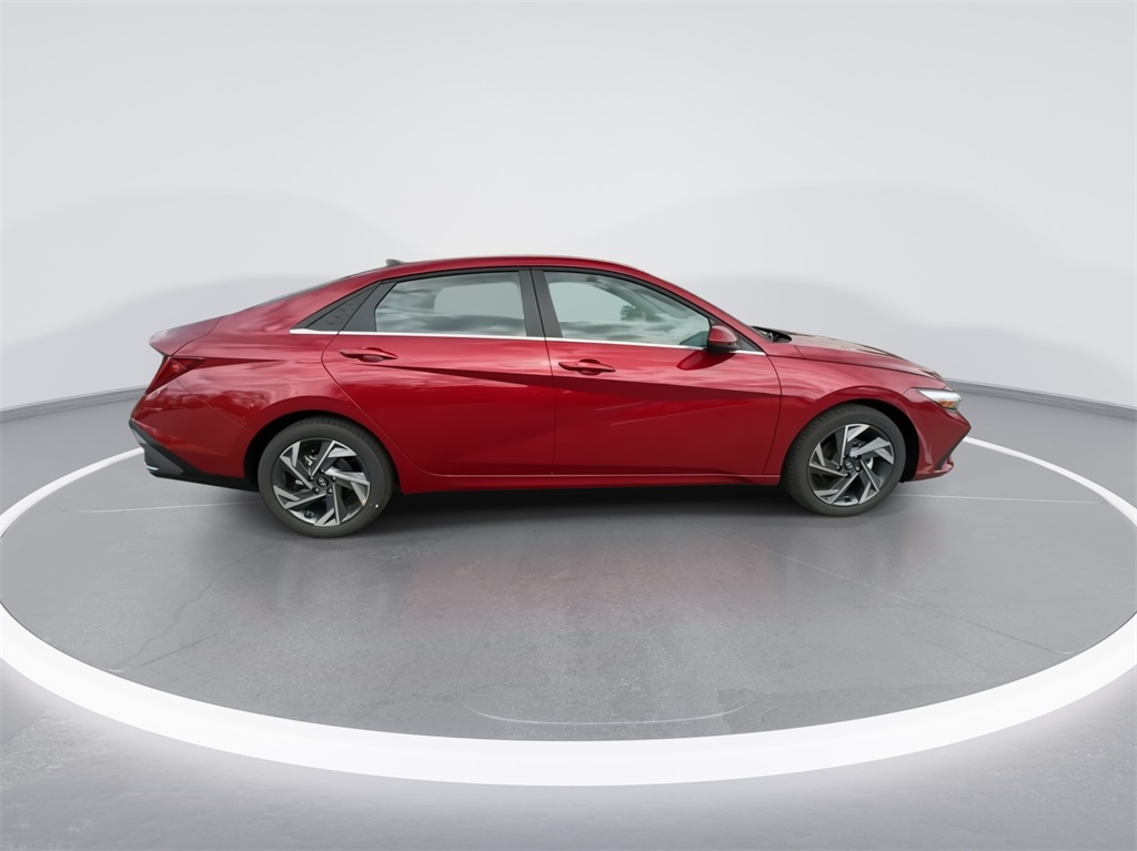 2025 Hyundai Elantra SEL 11