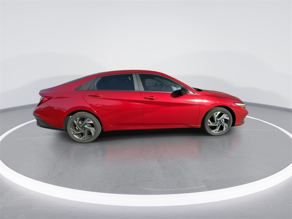 2025 Hyundai Elantra SEL 11