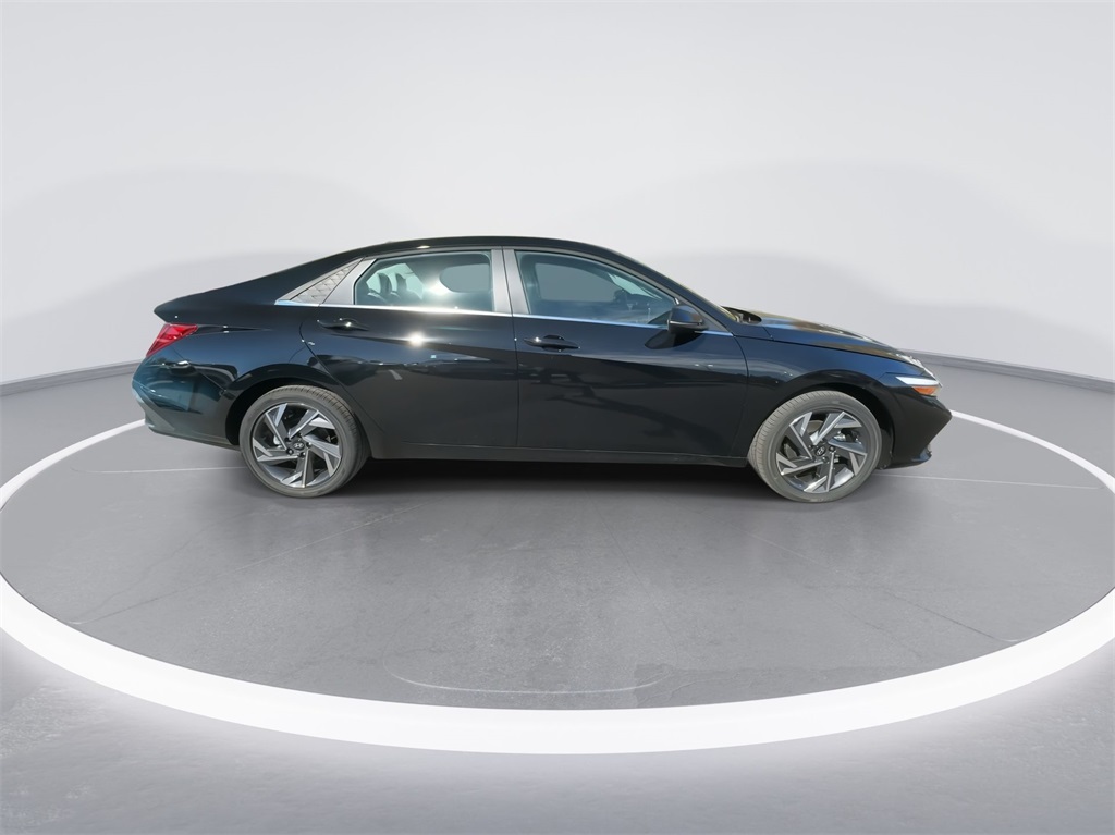 2025 Hyundai Elantra Hybrid Limited 12