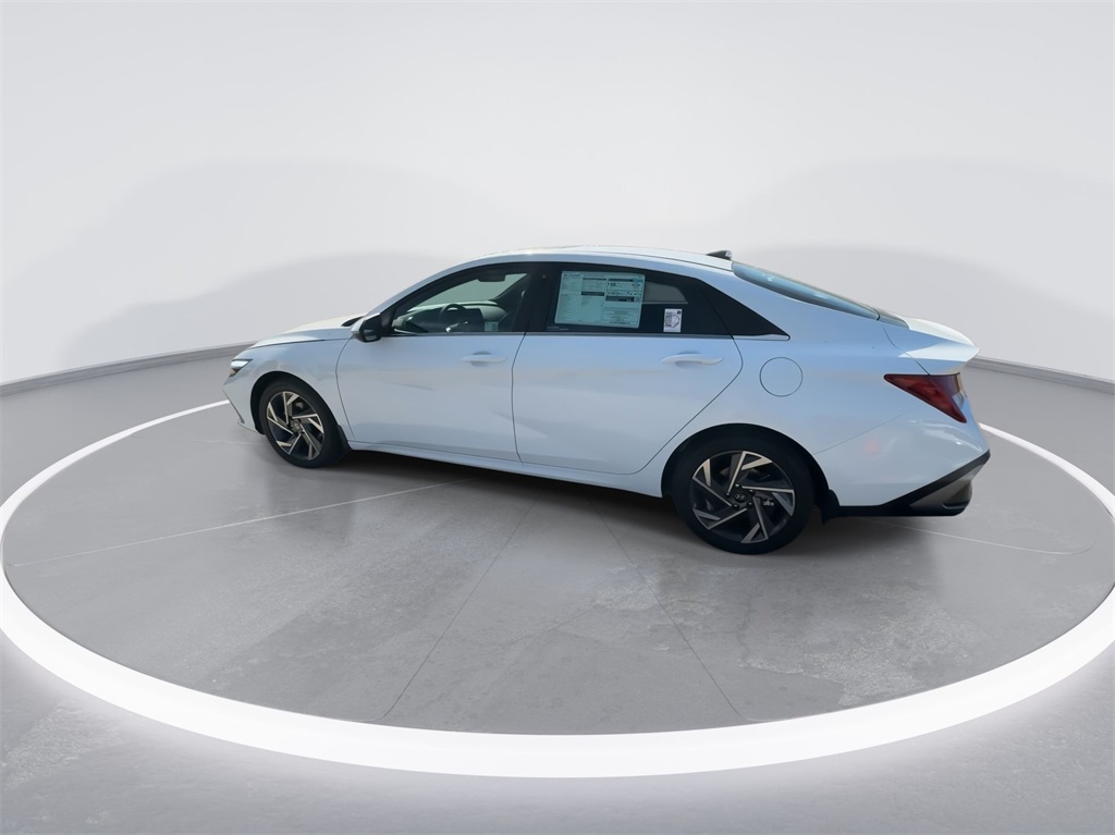 2025 Hyundai Elantra Hybrid Limited 8