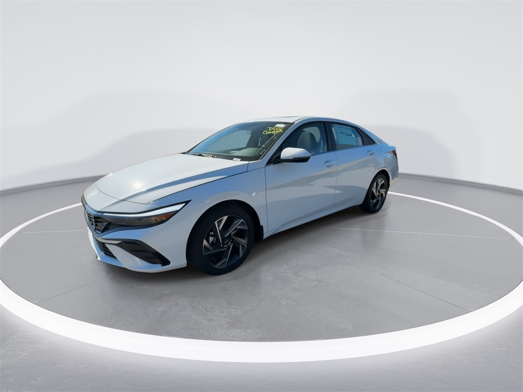 2025 Hyundai Elantra Hybrid Limited 5