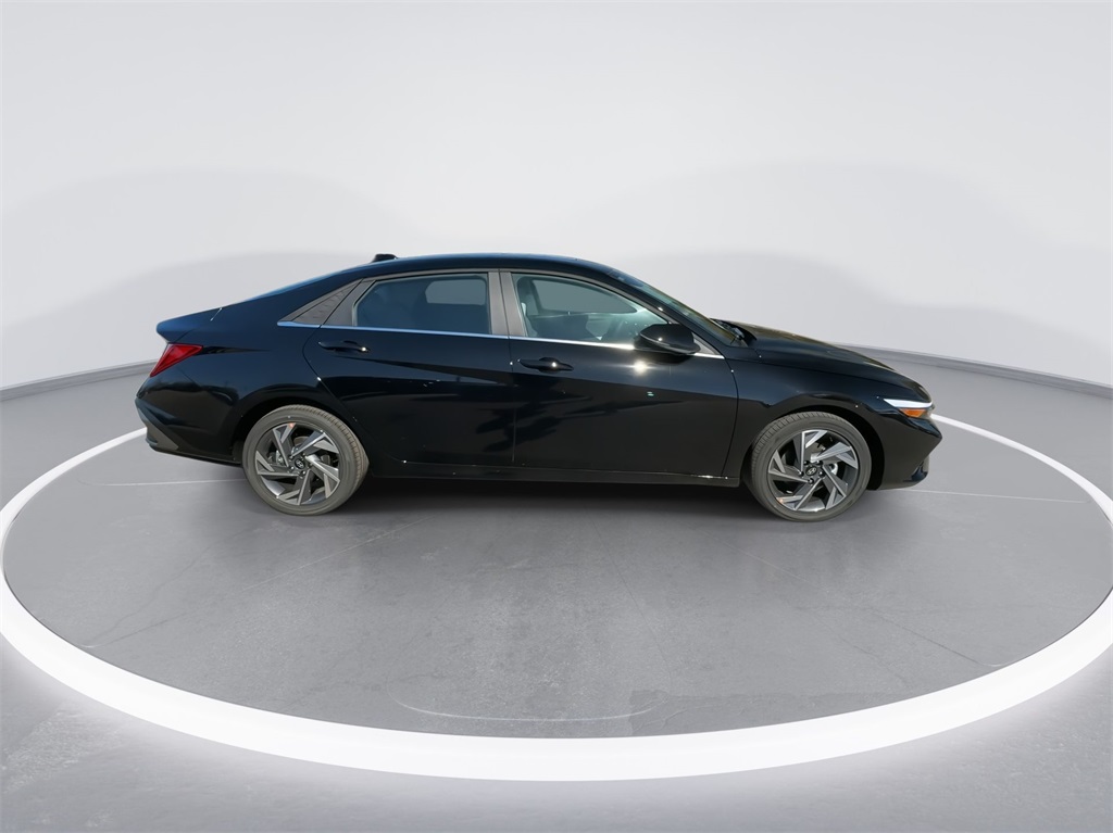 2025 Hyundai Elantra Hybrid Limited 12