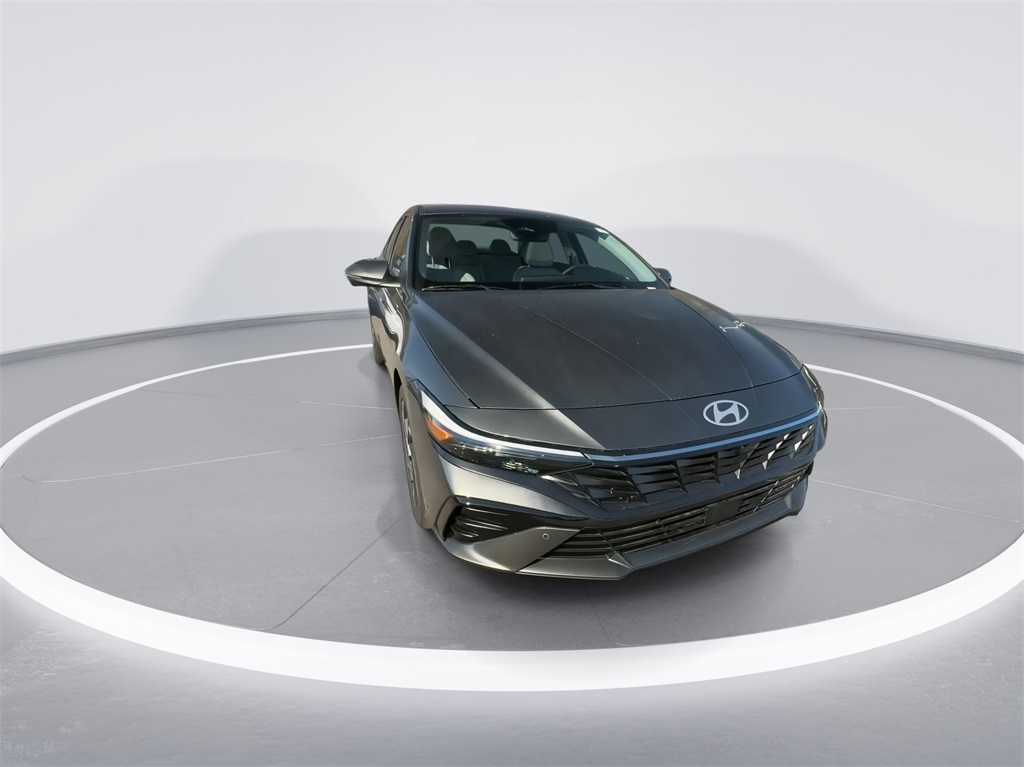 2024 Hyundai Elantra Limited 3