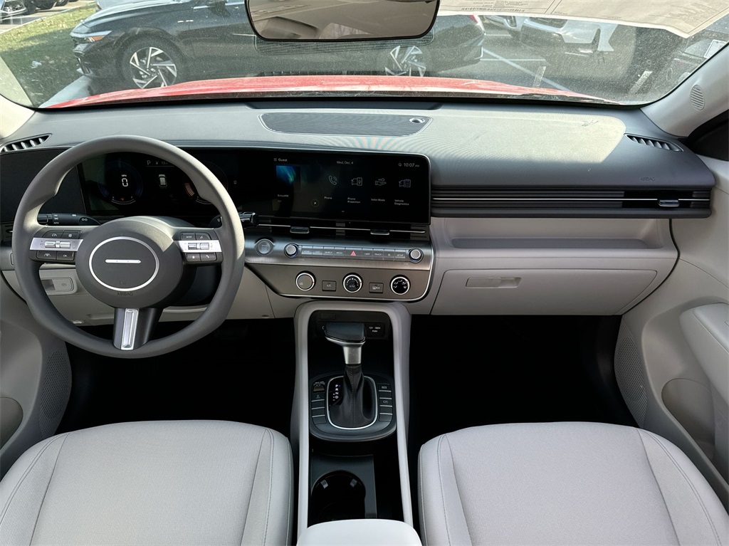 2025 Hyundai Kona SE 17