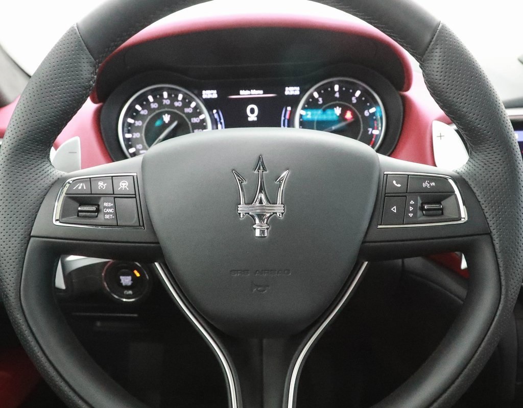 2023 Maserati Ghibli Modena Q4 15