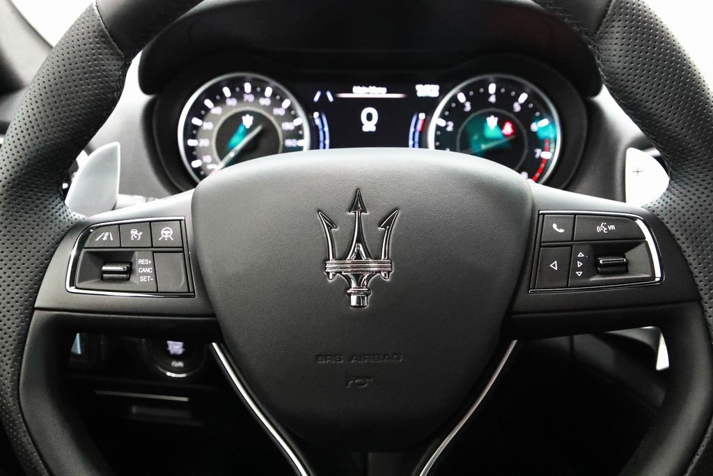 2023 Maserati Ghibli Modena Q4 16