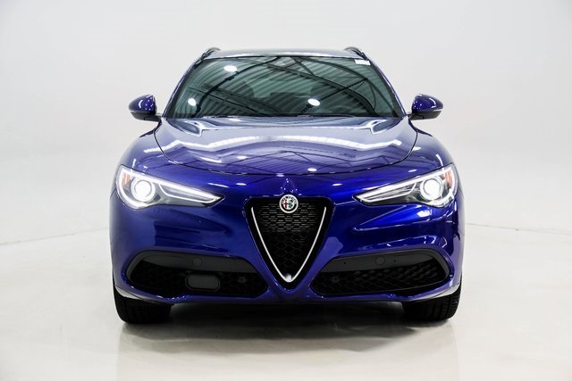 2023 Alfa Romeo Stelvio Ti 2