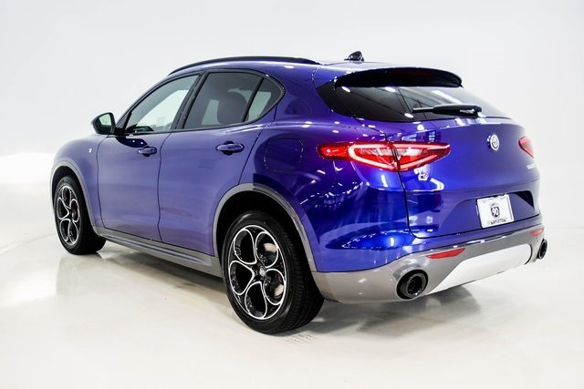 2023 Alfa Romeo Stelvio Ti 5