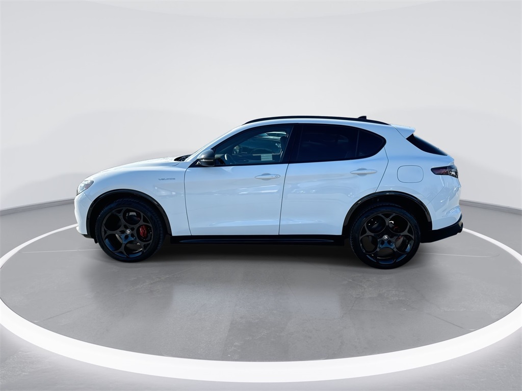 2024 Alfa Romeo Stelvio Veloce 4