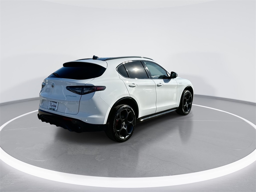 2024 Alfa Romeo Stelvio Veloce 6