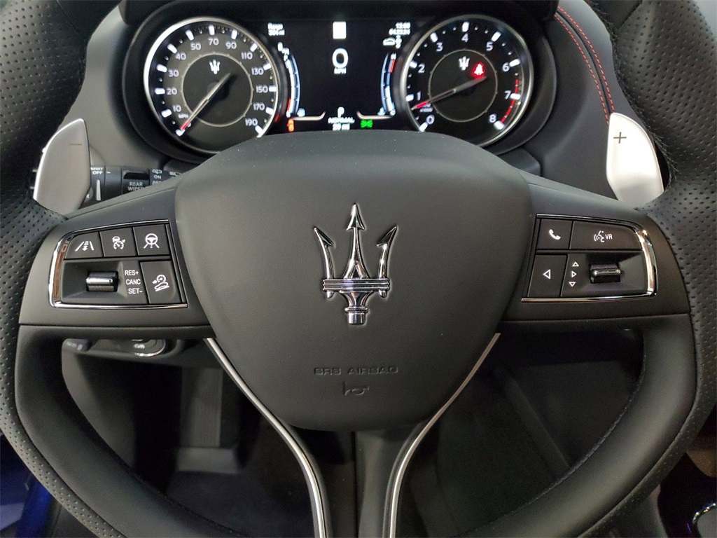 2024 Maserati Levante Modena 10
