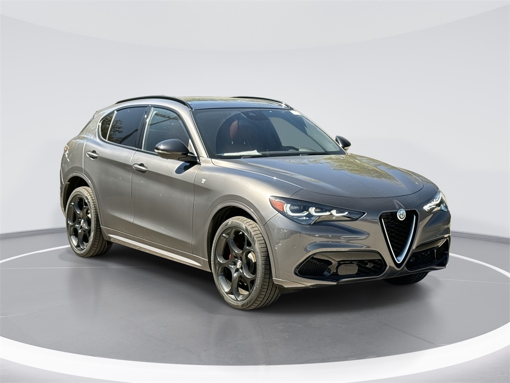 2024 Alfa Romeo Stelvio Ti 1