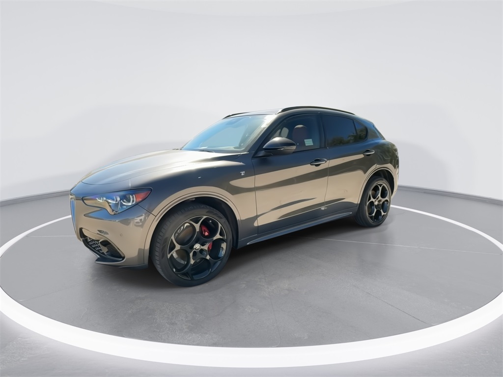 2024 Alfa Romeo Stelvio Ti 5