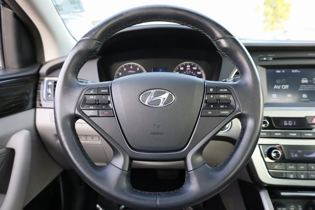 2017 Hyundai Sonata Limited 11