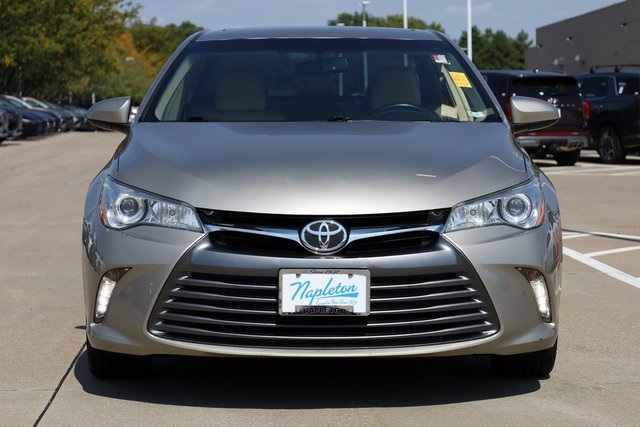 2015 Toyota Camry XLE 3