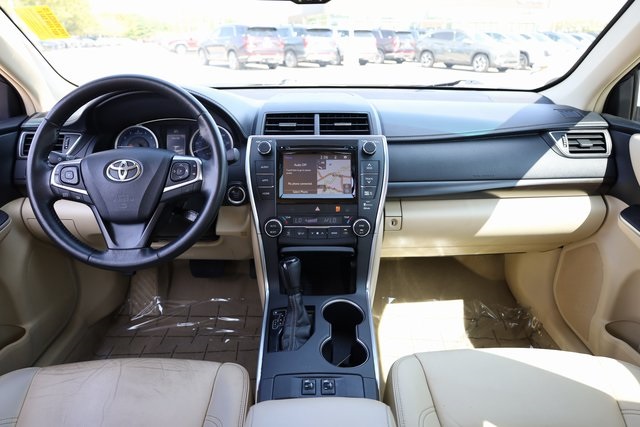 2015 Toyota Camry XLE 9