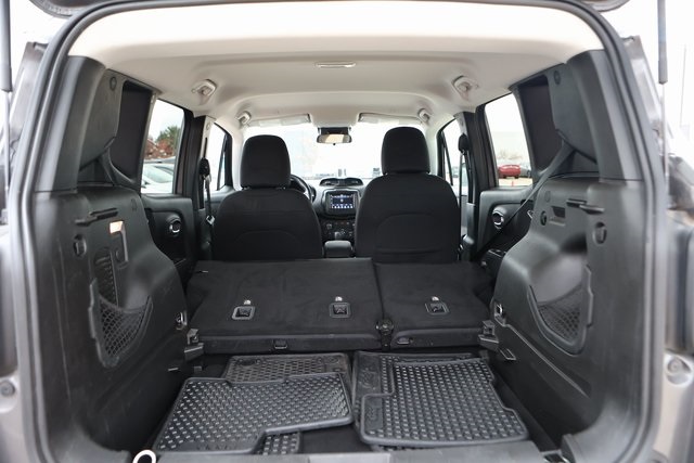 2019 Jeep Renegade Latitude 28