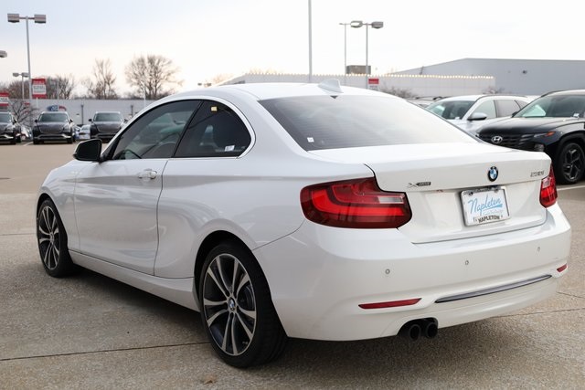 2017 BMW 2 Series 230i xDrive 6