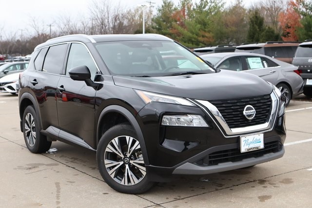 2021 Nissan Rogue SV 2