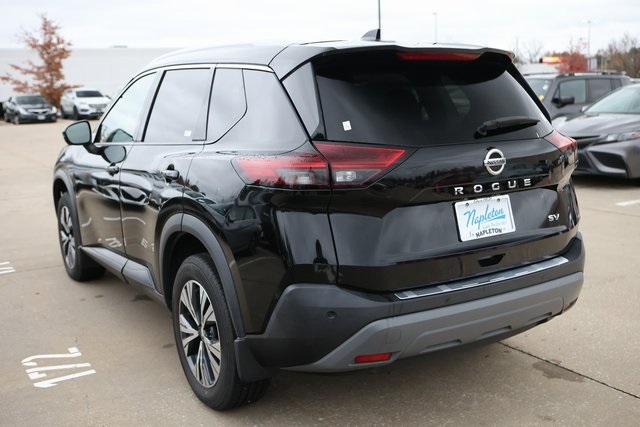 2021 Nissan Rogue SV 6