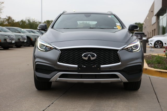 2019 INFINITI QX30 LUXE 2