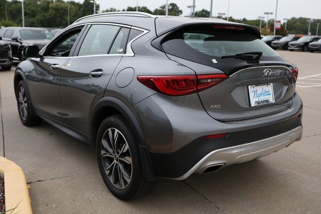 2019 INFINITI QX30 LUXE 4