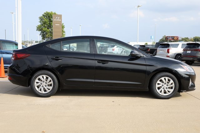 2019 Hyundai Elantra SE 4