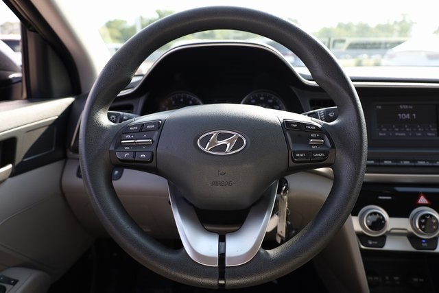 2019 Hyundai Elantra SE 11