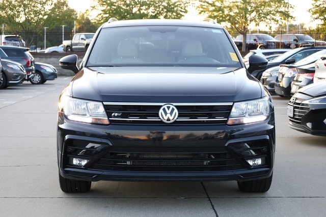 2020 Volkswagen Tiguan 2.0T SE R-Line Black 3