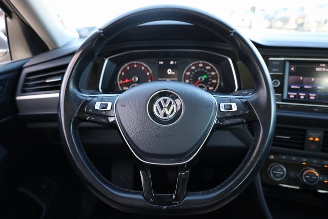 2019 Volkswagen Jetta 1.4T SE 10