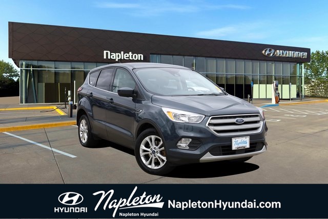 2019 Ford Escape SE 1