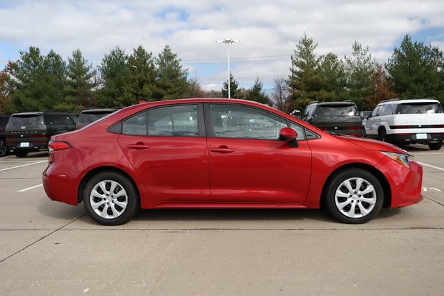 2021 Toyota Corolla LE 4