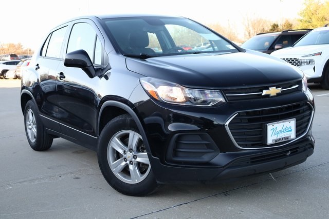 2020 Chevrolet Trax LS 2