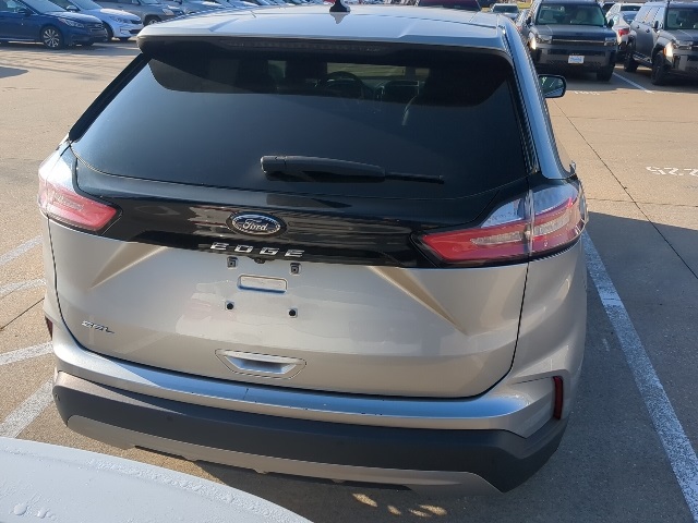 2021 Ford Edge SEL 7