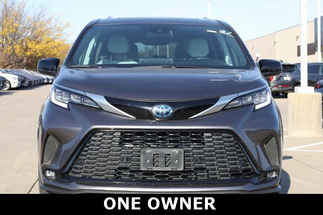 2021 Toyota Sienna XSE 3